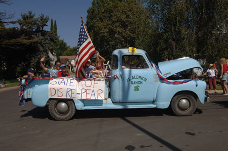 Walnut Grove Parade July '05    21